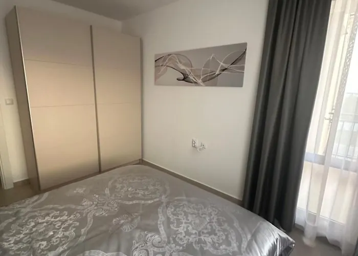 Premium Polarstar Luxury 150 M Zum Pool 3 Balkone Meeresblick Google Tv Bis Zu 6 Personen شقة سفيتي فلاس