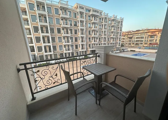 Premium Polarstar Luxury 150 M Zum Pool 3 Balkone Meeresblick Google Tv Bis Zu 6 Personen شقة سفيتي فلاس