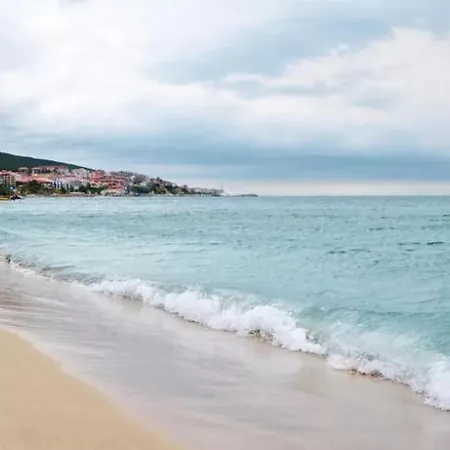 Premium Polarstar Luxury 150 M Zum Pool 3 Balkone Meeresblick Google Tv Bis Zu 6 Personen Apartment Sveti Vlas